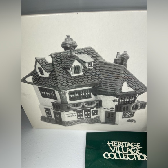 🆕Dickens Village series Dept 56 HVC “Mr Wickfield solicitor” David Copperfield - Picture 10 of 16